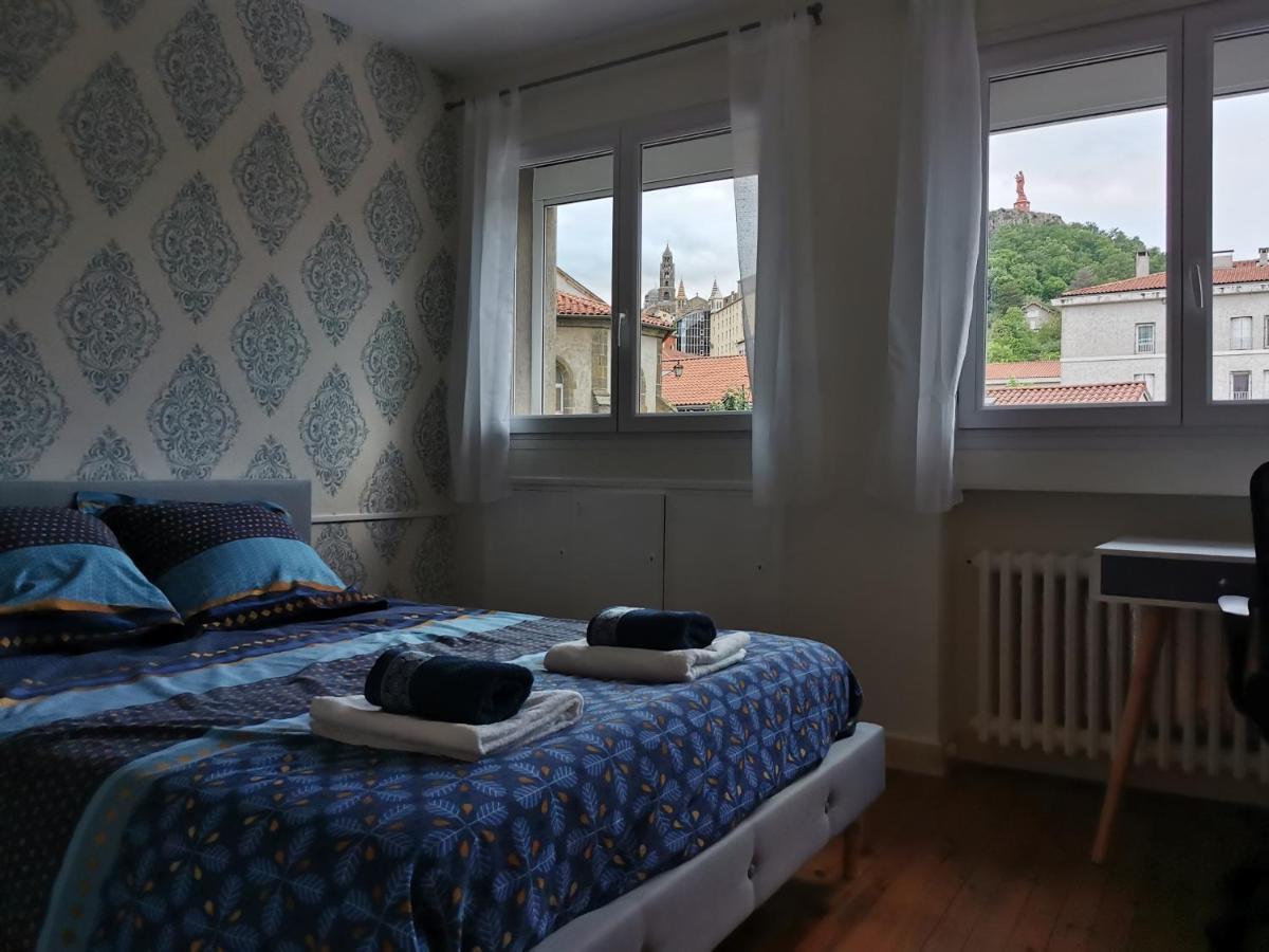 Velay Cocon Appartement 4 Chambres Avec Vue Sur Les Monuments Le Puy-en-Velay Exterior photo